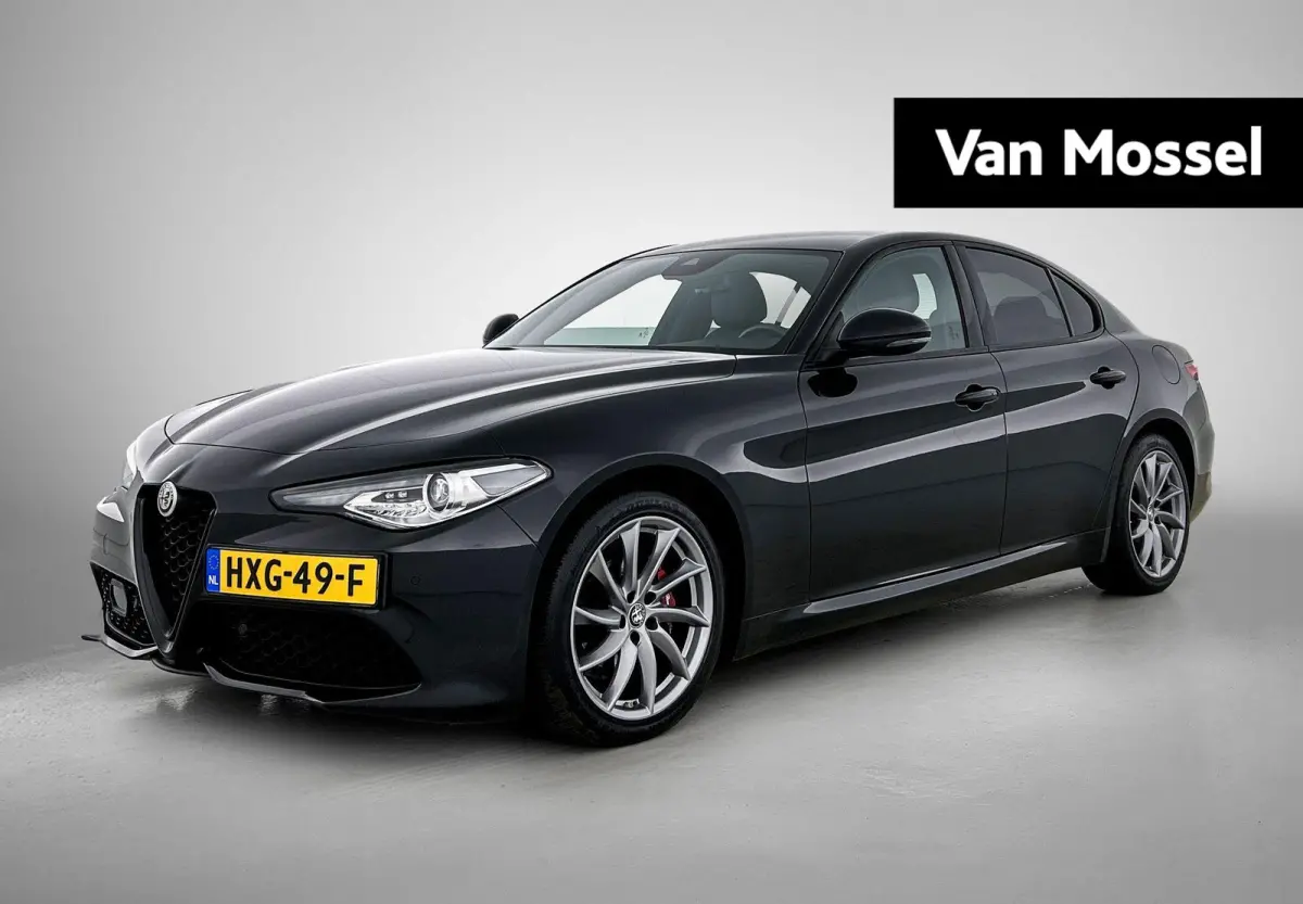 2.0T 200pk Sprint | AUTOMAAT | ACHTERUITRIJCAMERA | APPLE CARPLAY - ANDROID AUTO | HALF LEDER | PARKEERSENSOREN | DAB RADIO | ADAPTIVE CRUISE CONTROL | BI XENON |