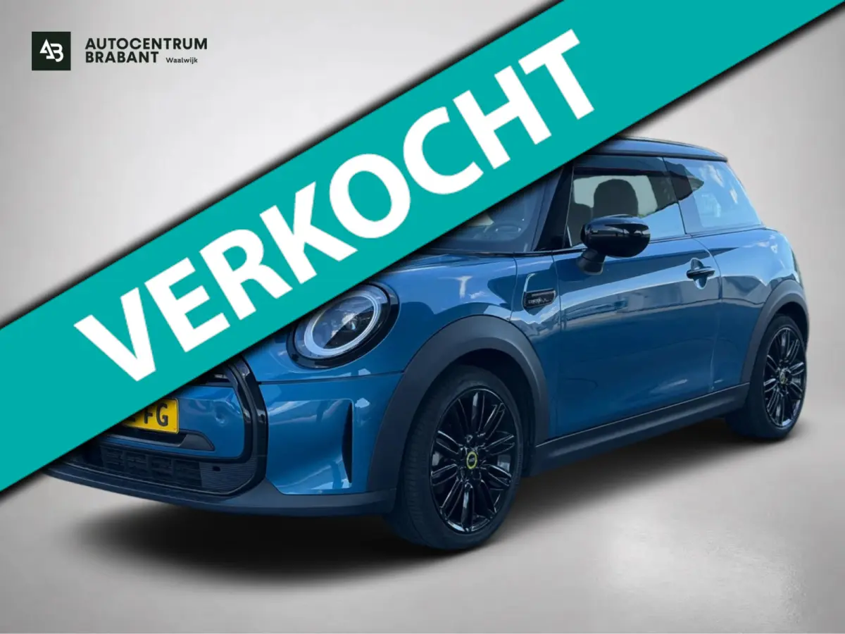 Camden Plus Edition 33 kWh(SoH 94%, NL-auto, 1e Eig, Dealer OndH, Panorama, Harman/Kardon, Carplay, Navi Etc)