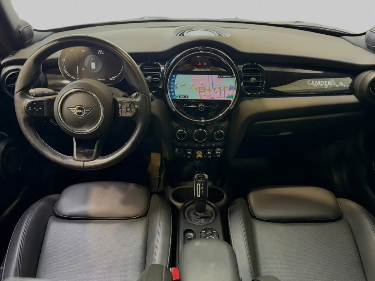 Camden Plus Edition 33 kWh(SoH 94%, NL-auto, 1e Eig, Dealer OndH, Panorama, Harman/Kardon, Carplay, Navi Etc)