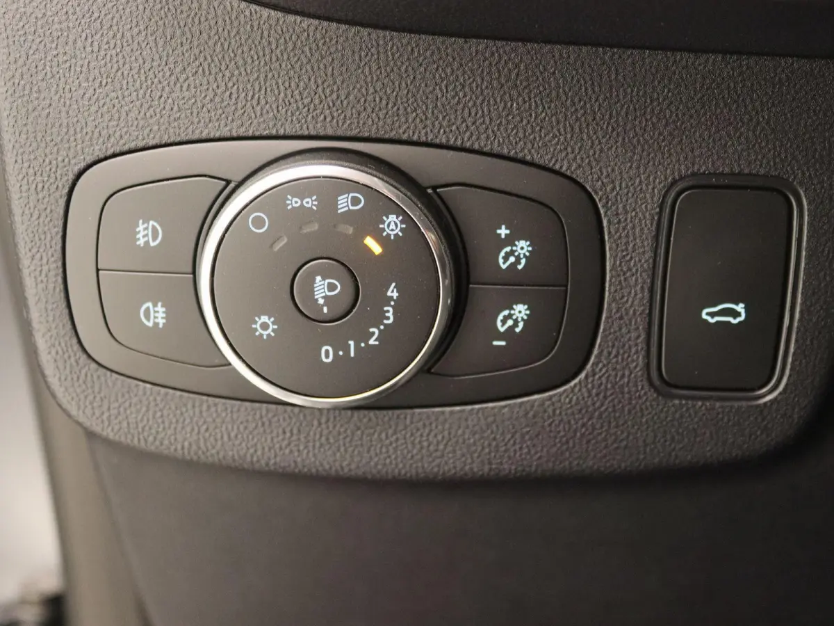 1.0 EcoBoost Titanium X | Winter Pakket | Apple Carplay - Android Auto | Camera |