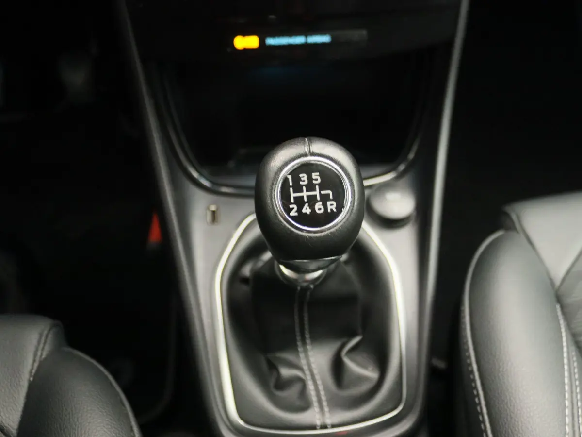 1.0 EcoBoost Titanium X | Winter Pakket | Apple Carplay - Android Auto | Camera |
