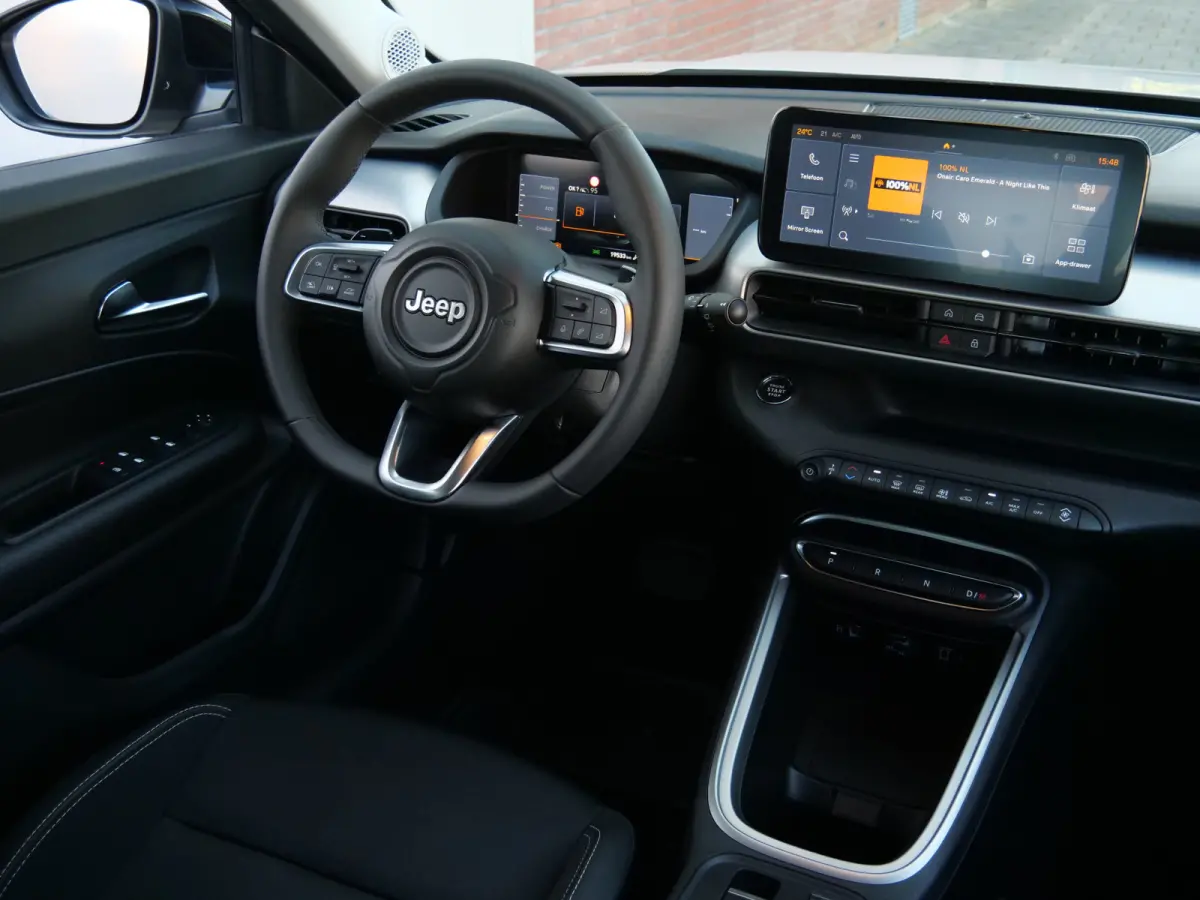 1.2 e-Hybrid Altitude 101 Pk Camera / Apple Carplay / PDC