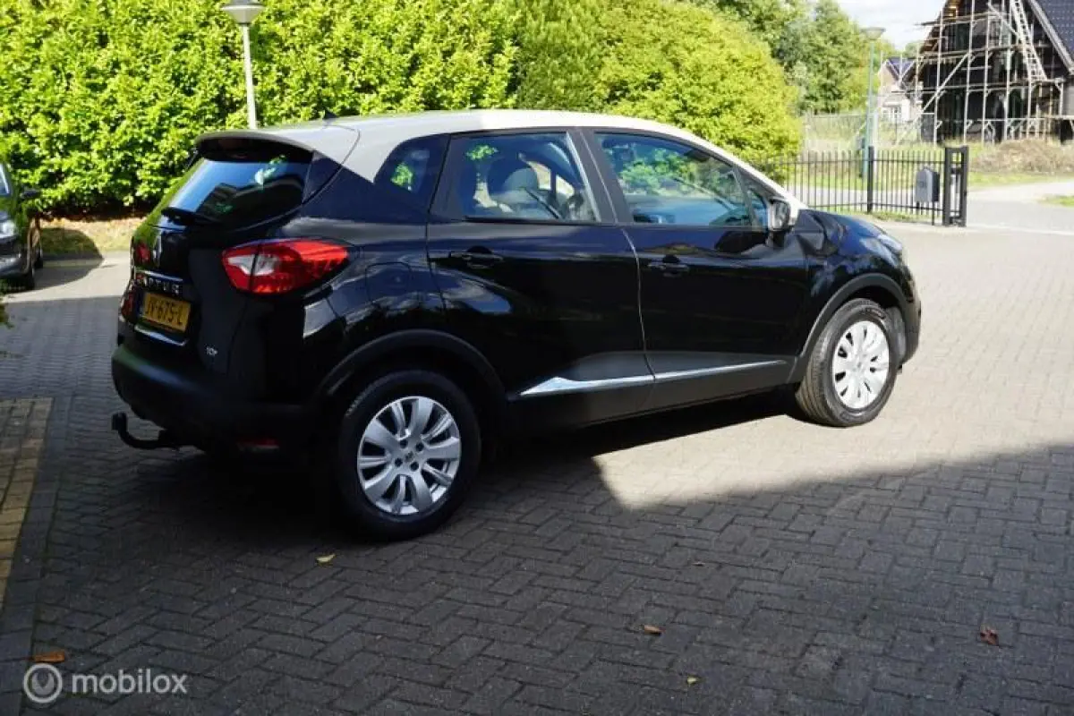 0.9 TCe Limited Edition dealer onderhouden !