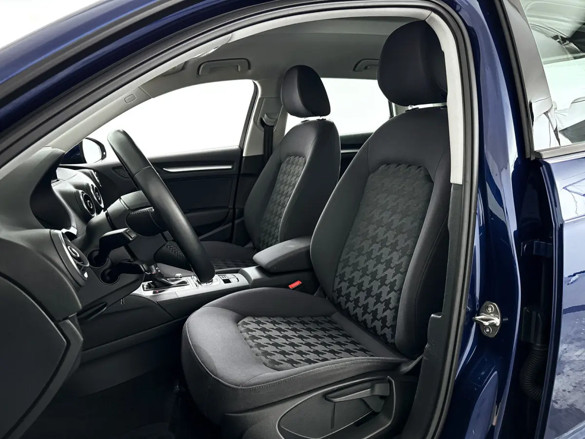 1.8 TFSI quattro Ambiente Pro Line plus | Park assist | Xenon | Stoelverwarming