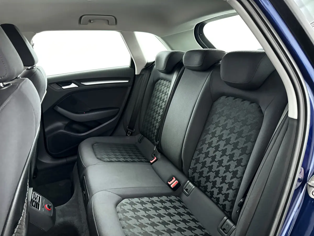 1.8 TFSI quattro Ambiente Pro Line plus | Park assist | Xenon | Stoelverwarming