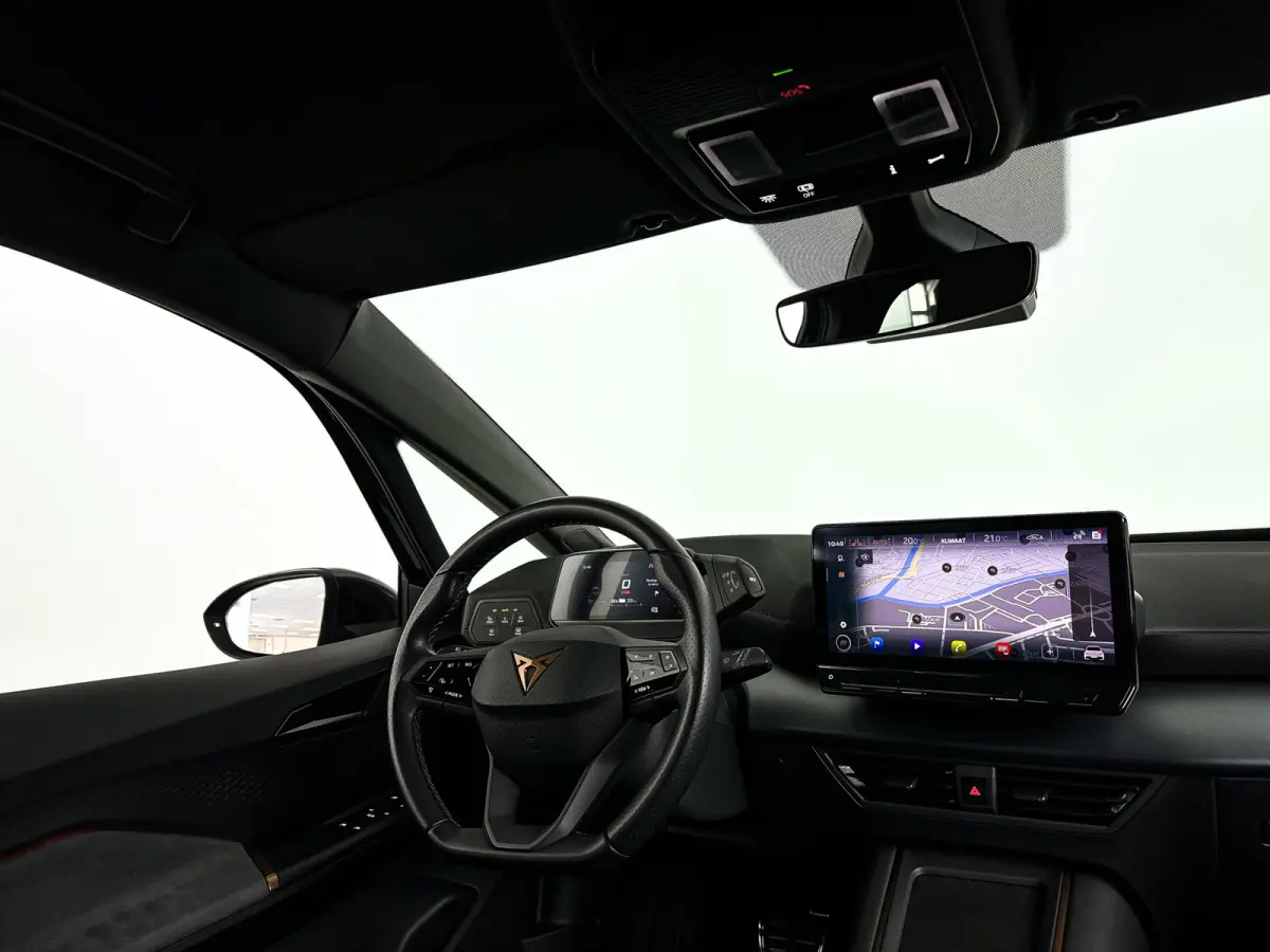 Business 62 kWh | Park assist | Full LED | Cruise control