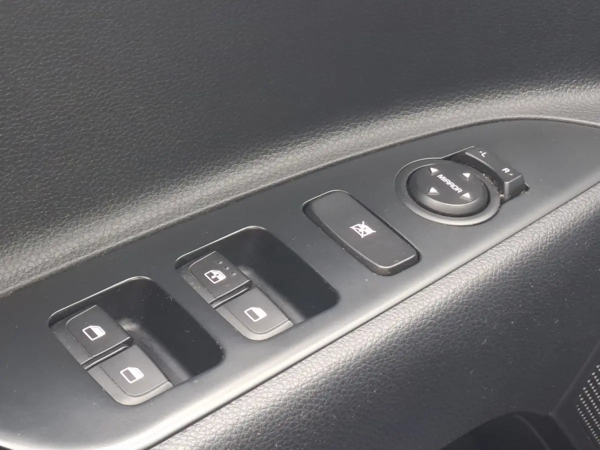 1.0 T-GDi MHEV DynamicPlusLine | Android Auto/Apple Carplay | LM Velgen 16" | Cruise Control | DAB | Dimlichten Automatisch | Airco |