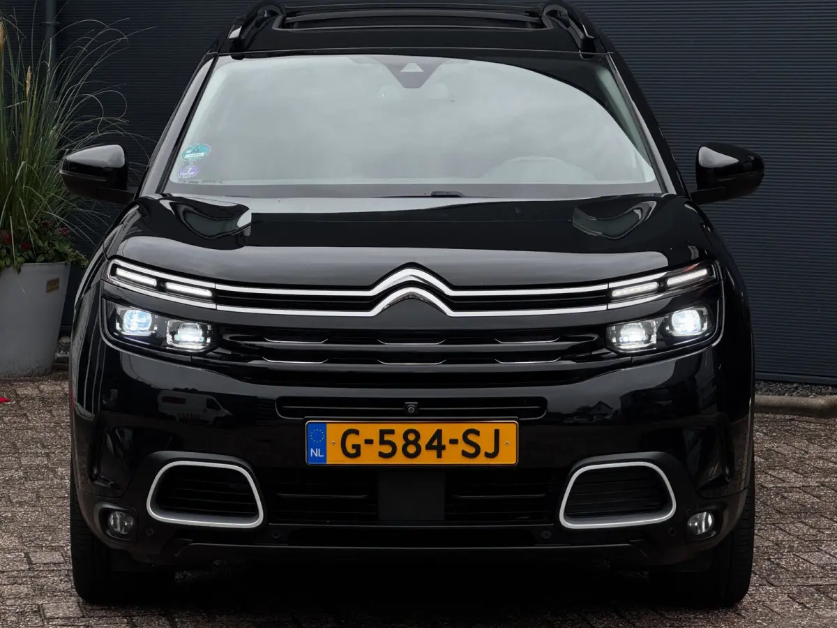 1.6 PureTech Feel | Trekhaak | Panoramadak | Stoelverwarming | Citroen dealer onderhouden | Camera