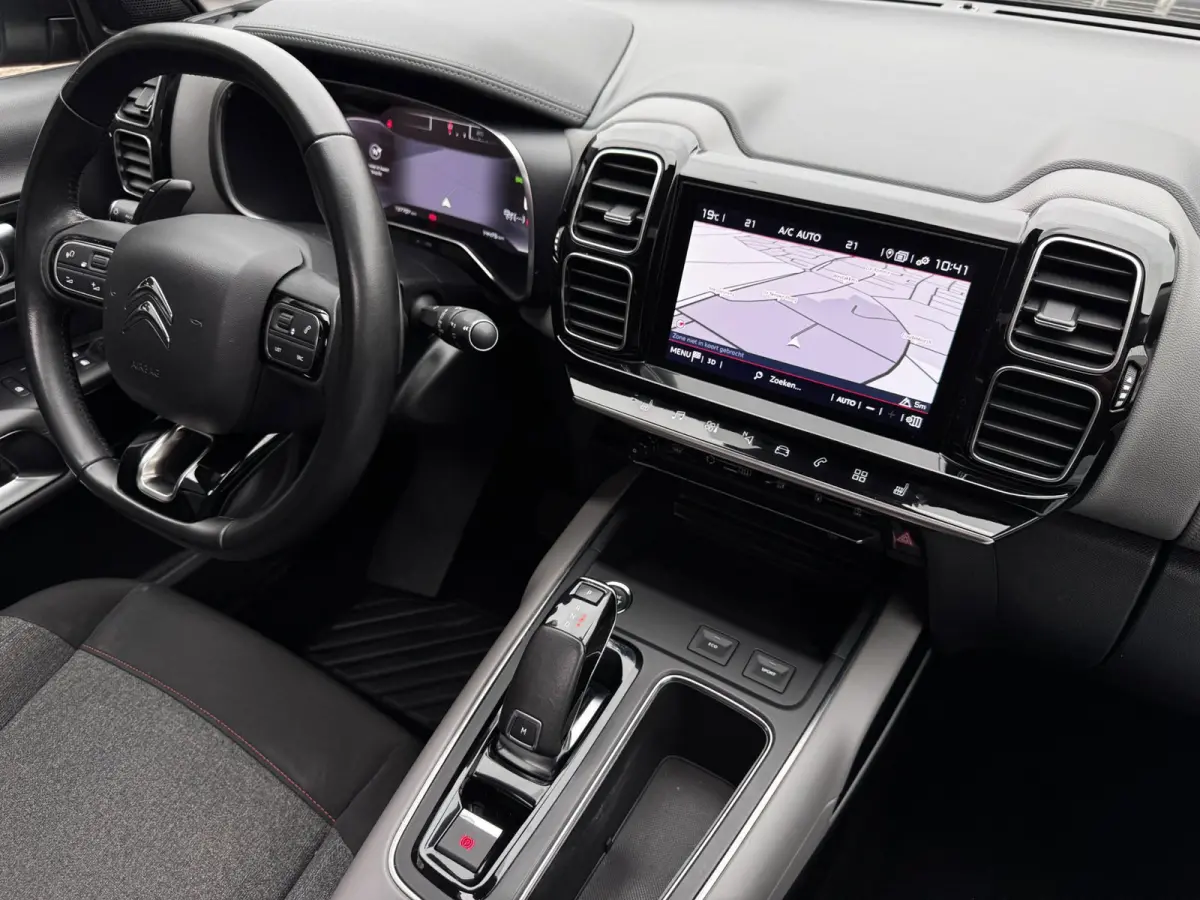 1.6 PureTech Feel | Trekhaak | Panoramadak | Stoelverwarming | Citroen dealer onderhouden | Camera