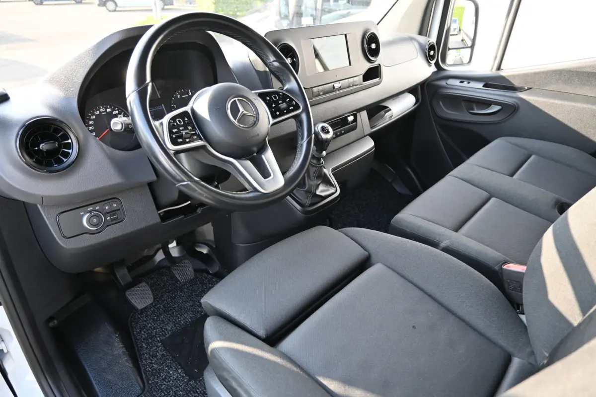 315 CDI L2H1 RWD LED, Geveerde stoel, Apple Carplay/Android Auto