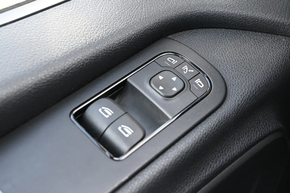 315 CDI L2H1 RWD LED, Geveerde stoel, Apple Carplay/Android Auto