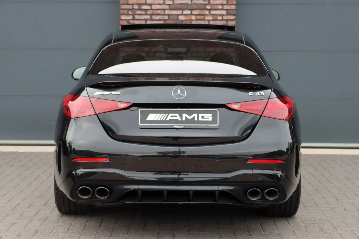 AMG 43 4MATIC | 408pk | Achterasbesturing | Distronic+ | Carbon | Panoramadak | Sportpakket | HUD | Surround Camera | Digital Light | Burmester |  Luchtkwaliteitspakket |