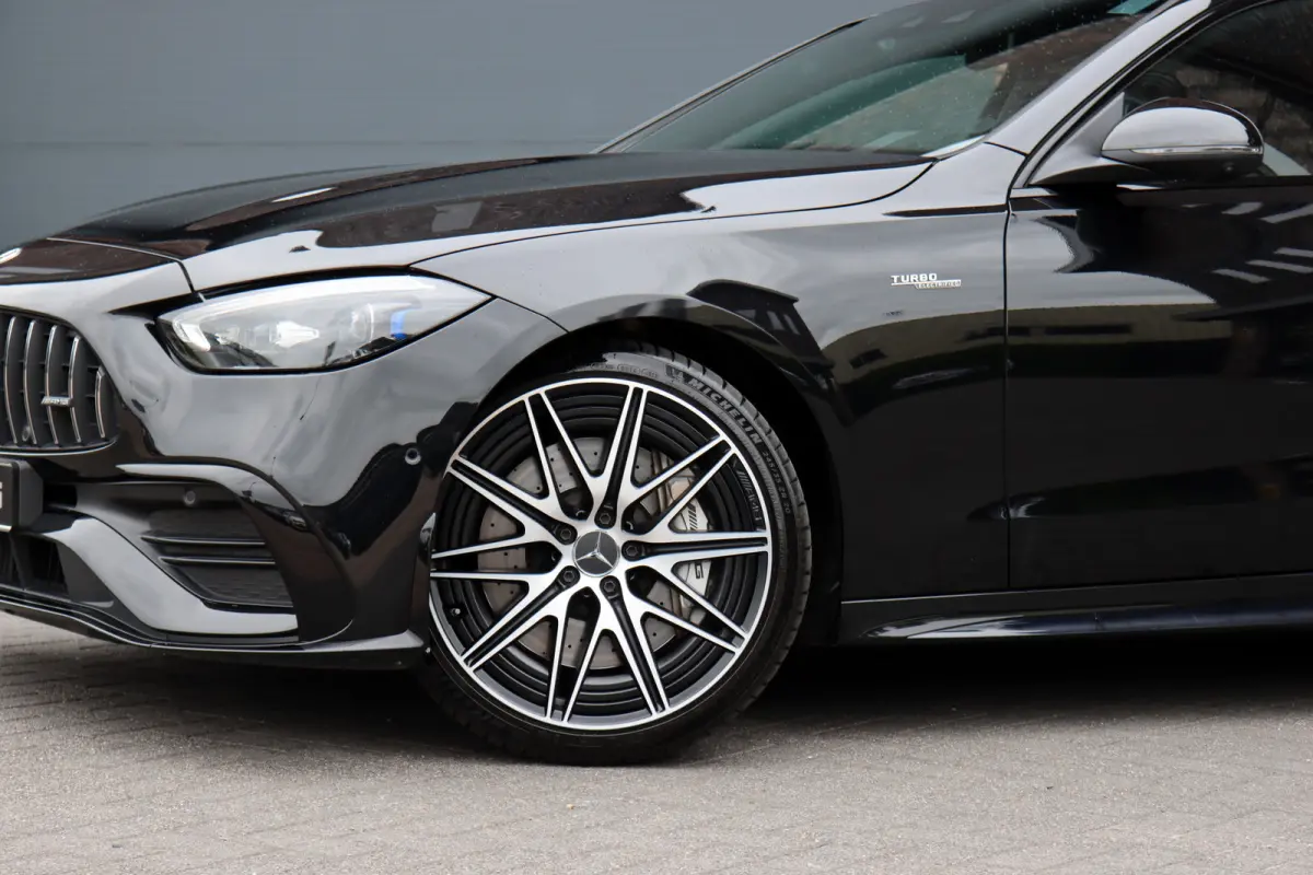 AMG 43 4MATIC | 408pk | Achterasbesturing | Distronic+ | Carbon | Panoramadak | Sportpakket | HUD | Surround Camera | Digital Light | Burmester |  Luchtkwaliteitspakket |