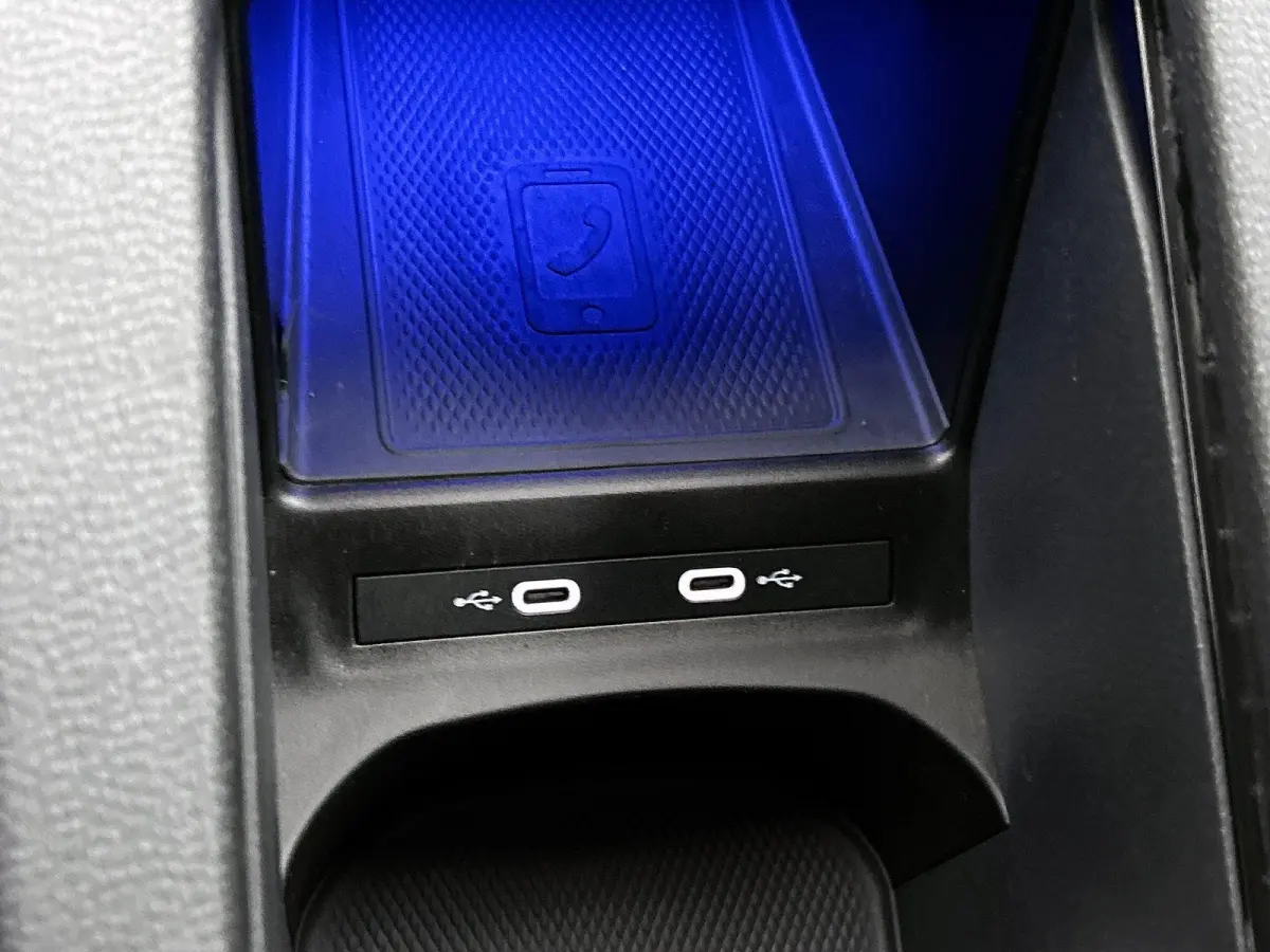 Pure 52 kWh | 170 PK | SoH...% | Appel Carplay / Android Auto | Parkeercamera | Trekhaak |