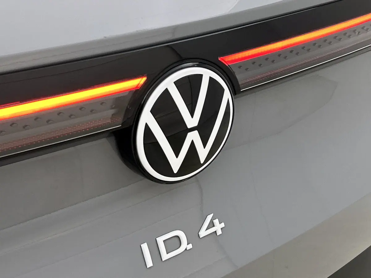 Pure 52 kWh | 170 PK | SoH...% | Appel Carplay / Android Auto | Parkeercamera | Trekhaak |