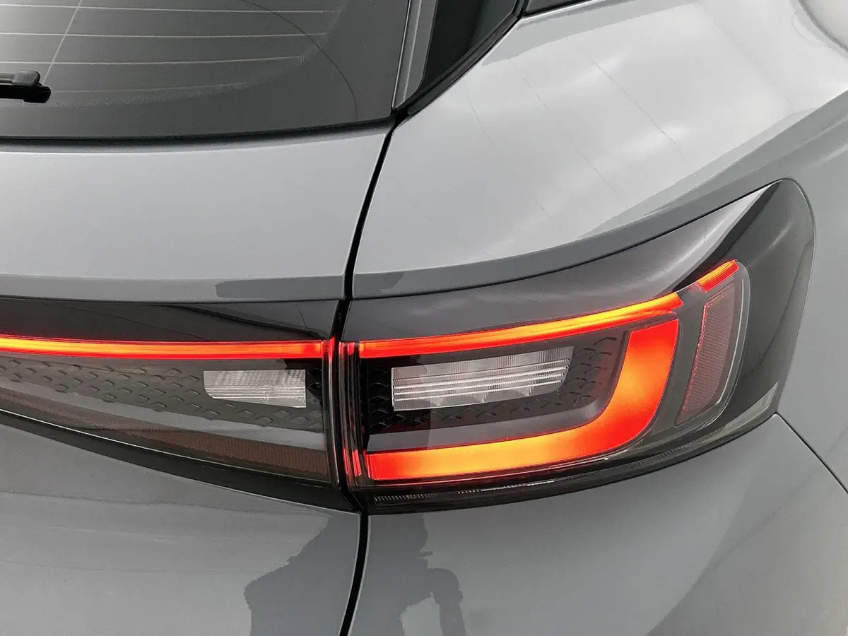 Pure 52 kWh | 170 PK | SoH...% | Appel Carplay / Android Auto | Parkeercamera | Trekhaak |