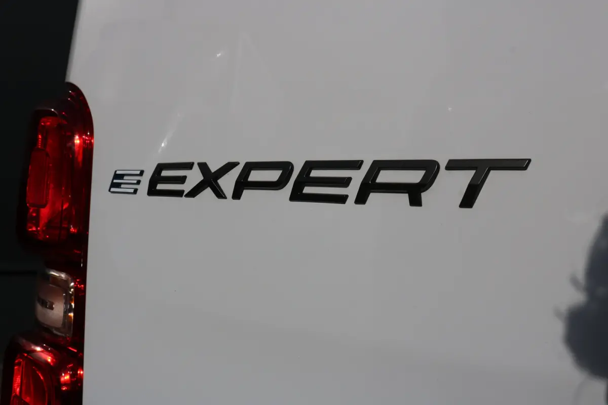 EV L3 75 kWh | 8 Jaar Garantie | Navi | Camera | PDC V+A | Cruise control | Houtenvloer | | Navi | Camera | PDC V+A | Cruise control | Houtenvloer |
