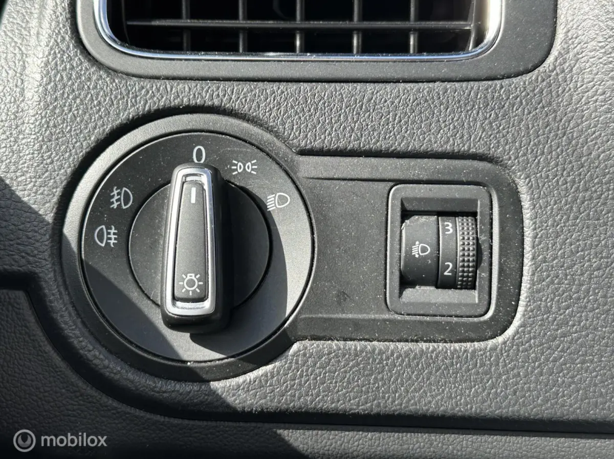 1.0 BlueMotion Edition|APK09/27|Cruise|Airco