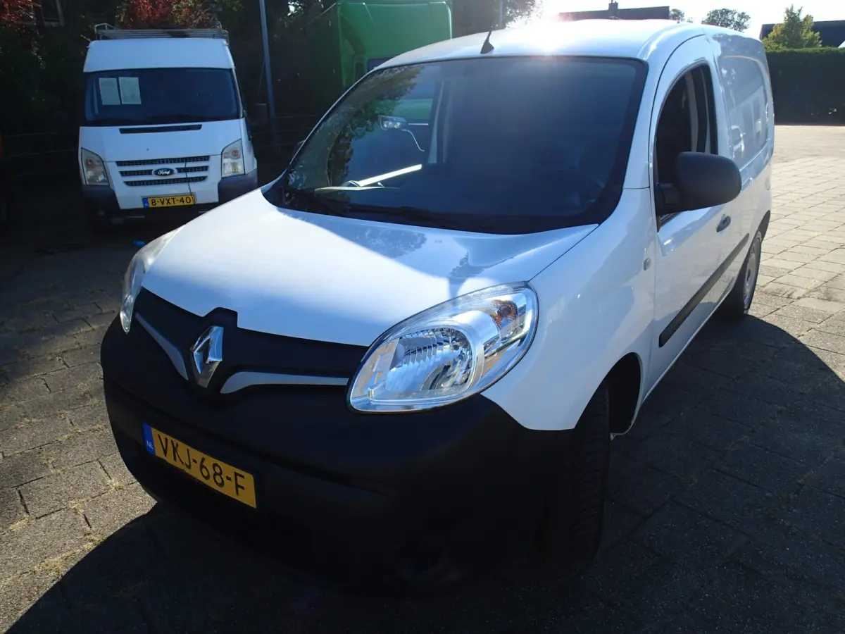 1.5 Blue dCi 80 Comfort VOORZIEN VAN AIRCO+CRUISE+TREKHAAK !!!