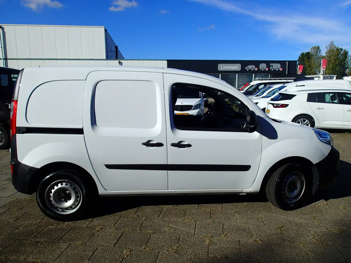 1.5 Blue dCi 80 Comfort VOORZIEN VAN AIRCO+CRUISE+TREKHAAK !!!