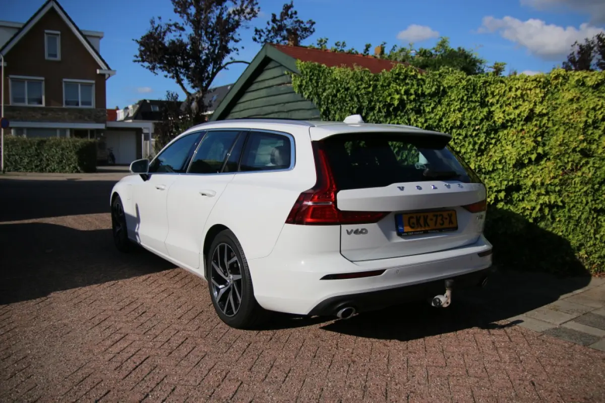 2.0 T6 TE AWD MomPro