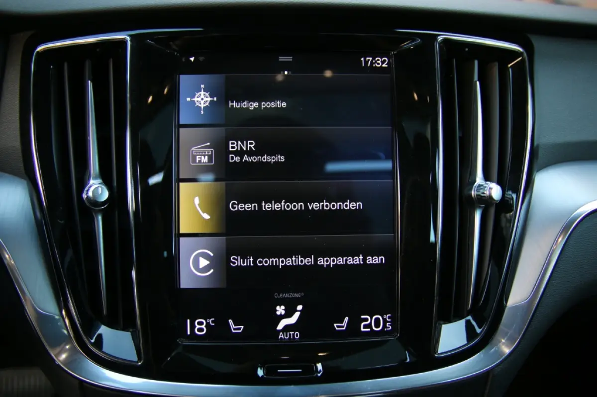 2.0 T6 TE AWD MomPro