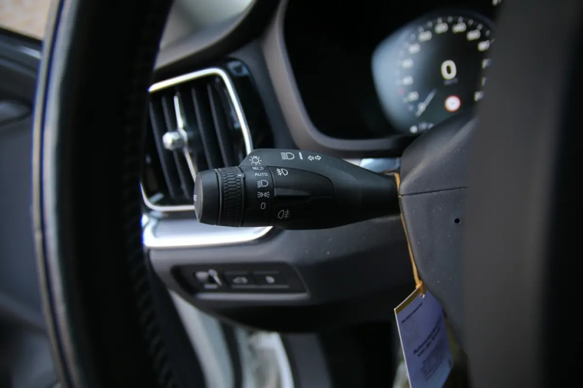 2.0 T6 TE AWD MomPro