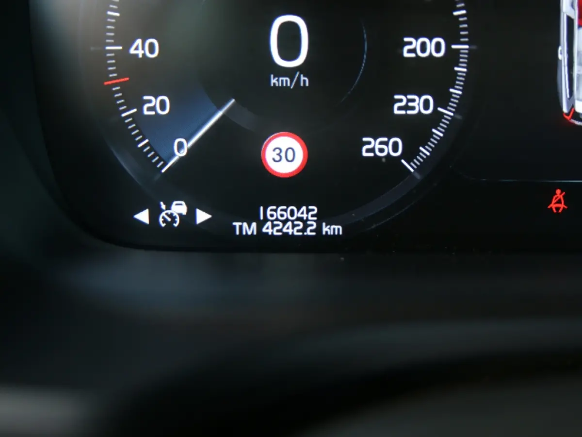 2.0 T6 TE AWD MomPro