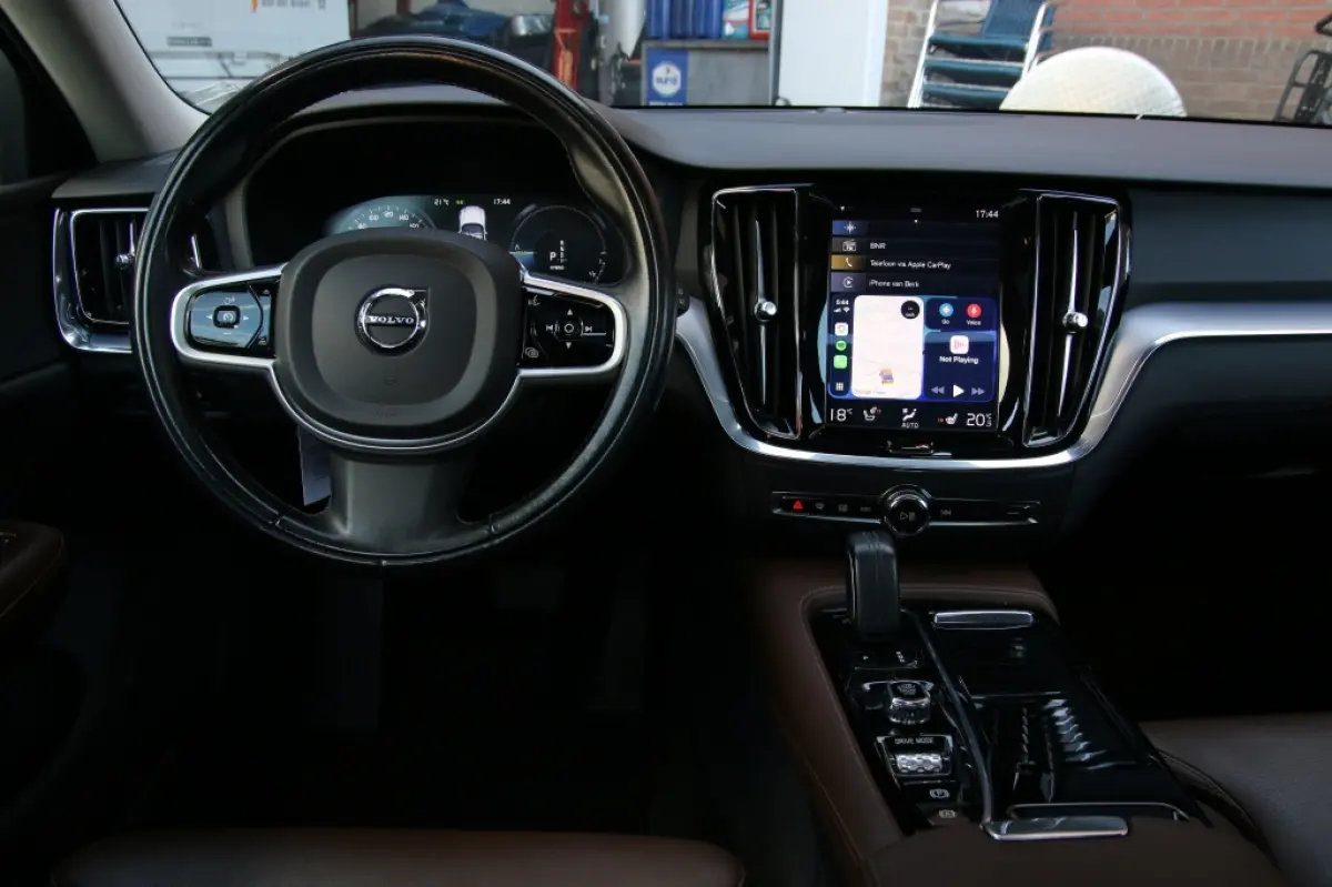 2.0 T6 TE AWD MomPro