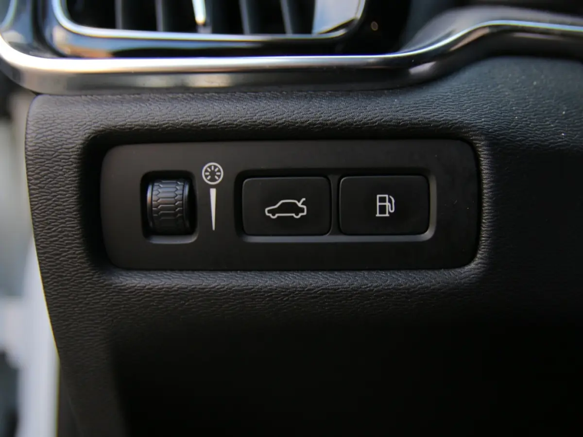 2.0 T6 TE AWD MomPro