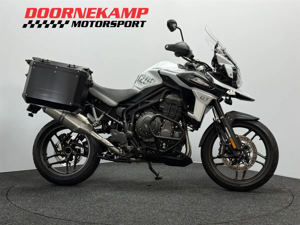 Triumph All-Road Tiger 2021 Benzine Handgeschakeld leasen