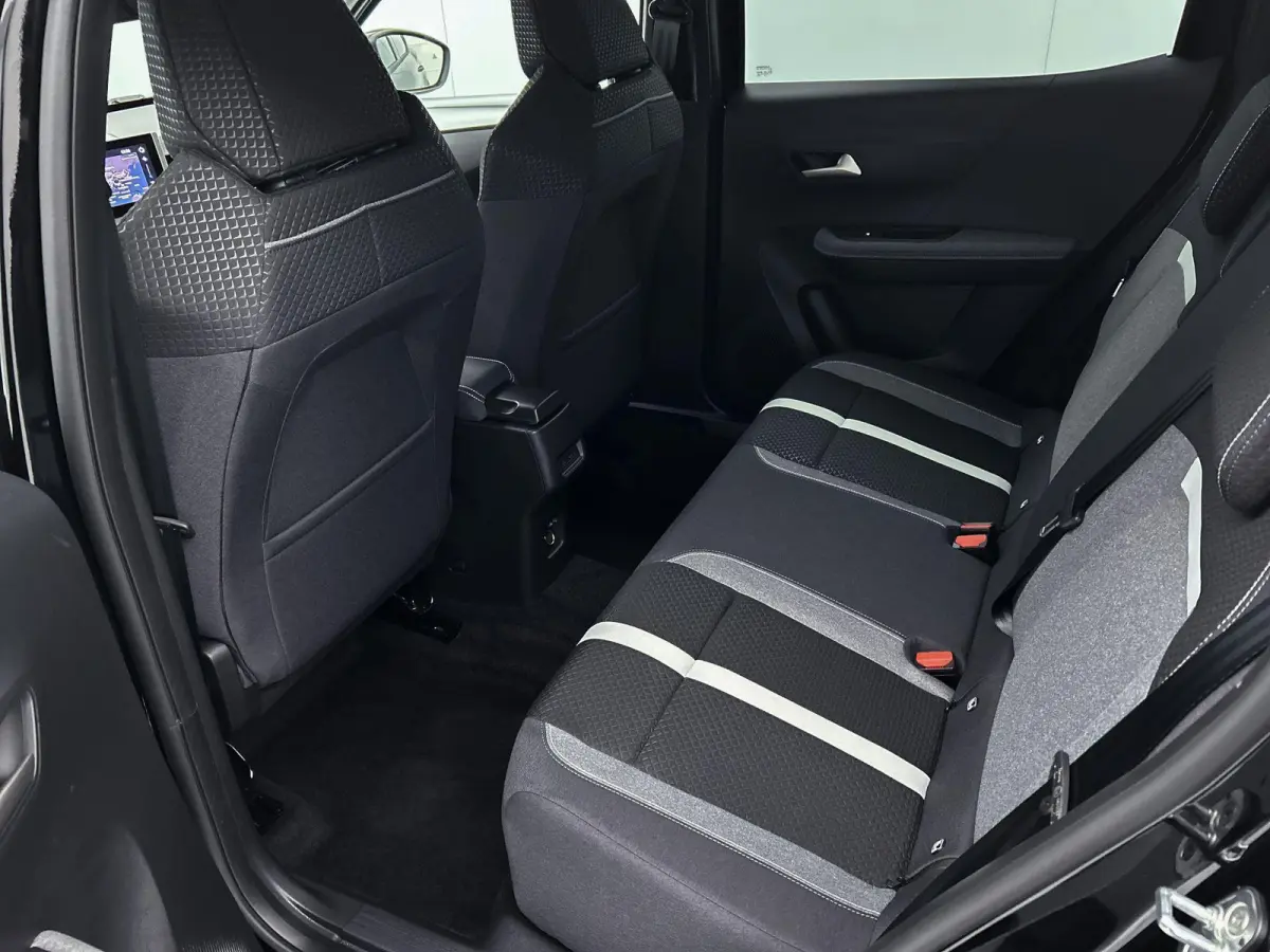 1.2 Turbo Hybrid GS | Full Option | €4.500,- Voorraad Voordeel!