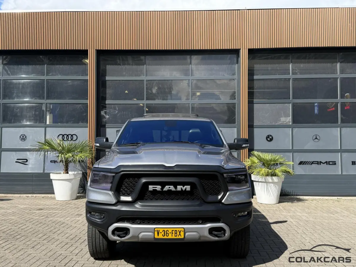 1500 4X4 5.7 V8 Crew Laramie-Pano Rebel-Garantie!