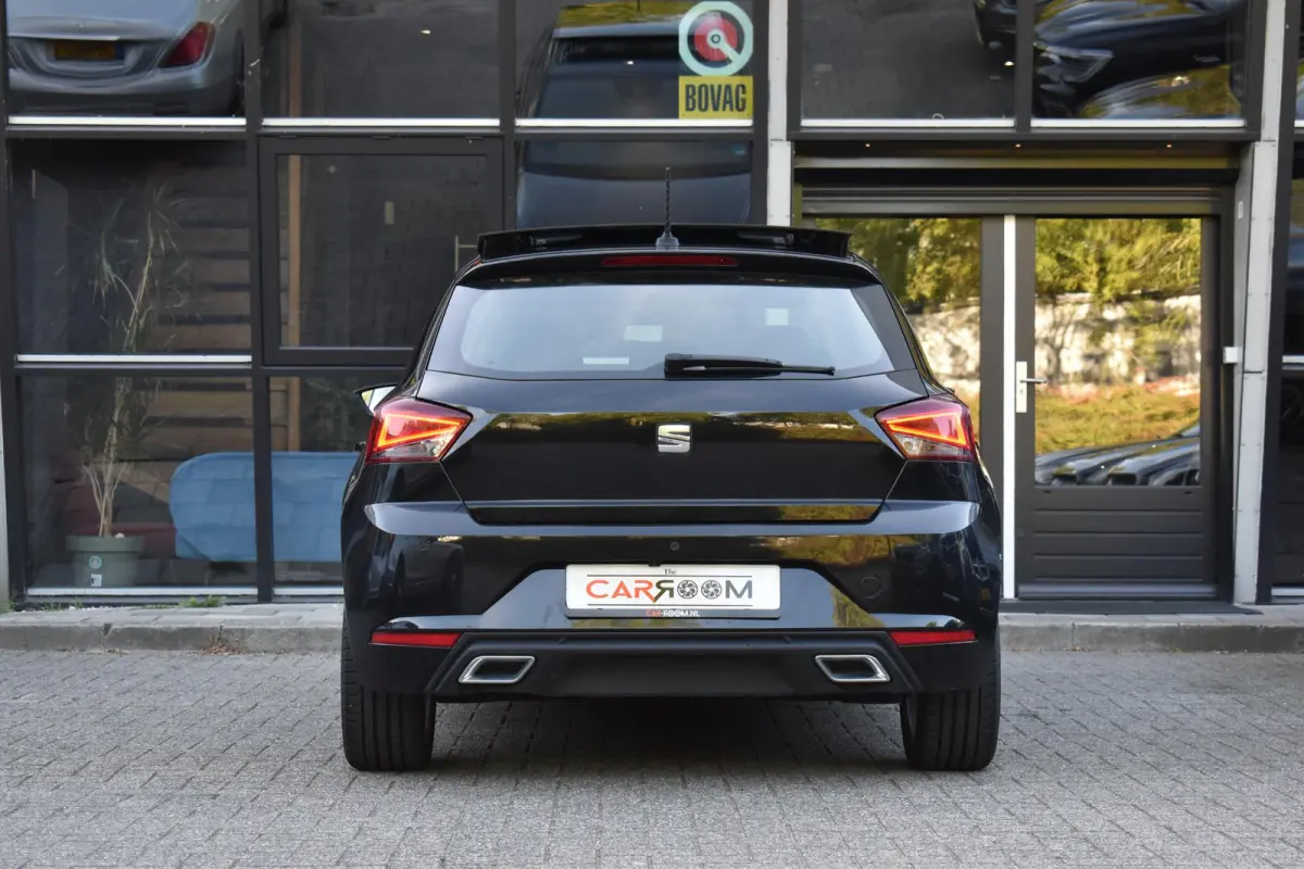 1.0 EcoTSI FR Business Intense Pano Camera Lane LED