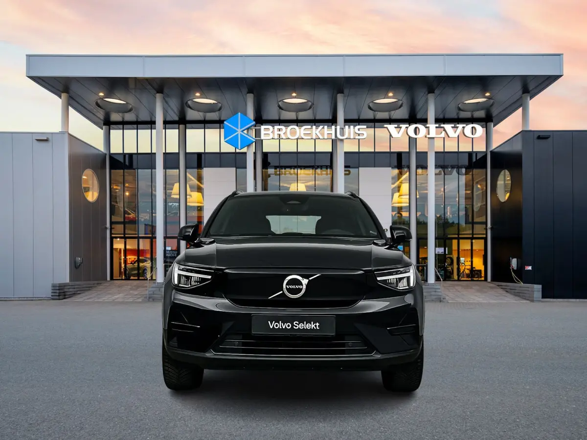 Single Motor Core 69 kWh | 19" Allseason | Stoel/Stuurverwarming | Warmtepomp | Google Navigatie | Carplay | Parkeercamera | Parkeerverwarming | LED | Parkeersensoren V+A | Climate Control |