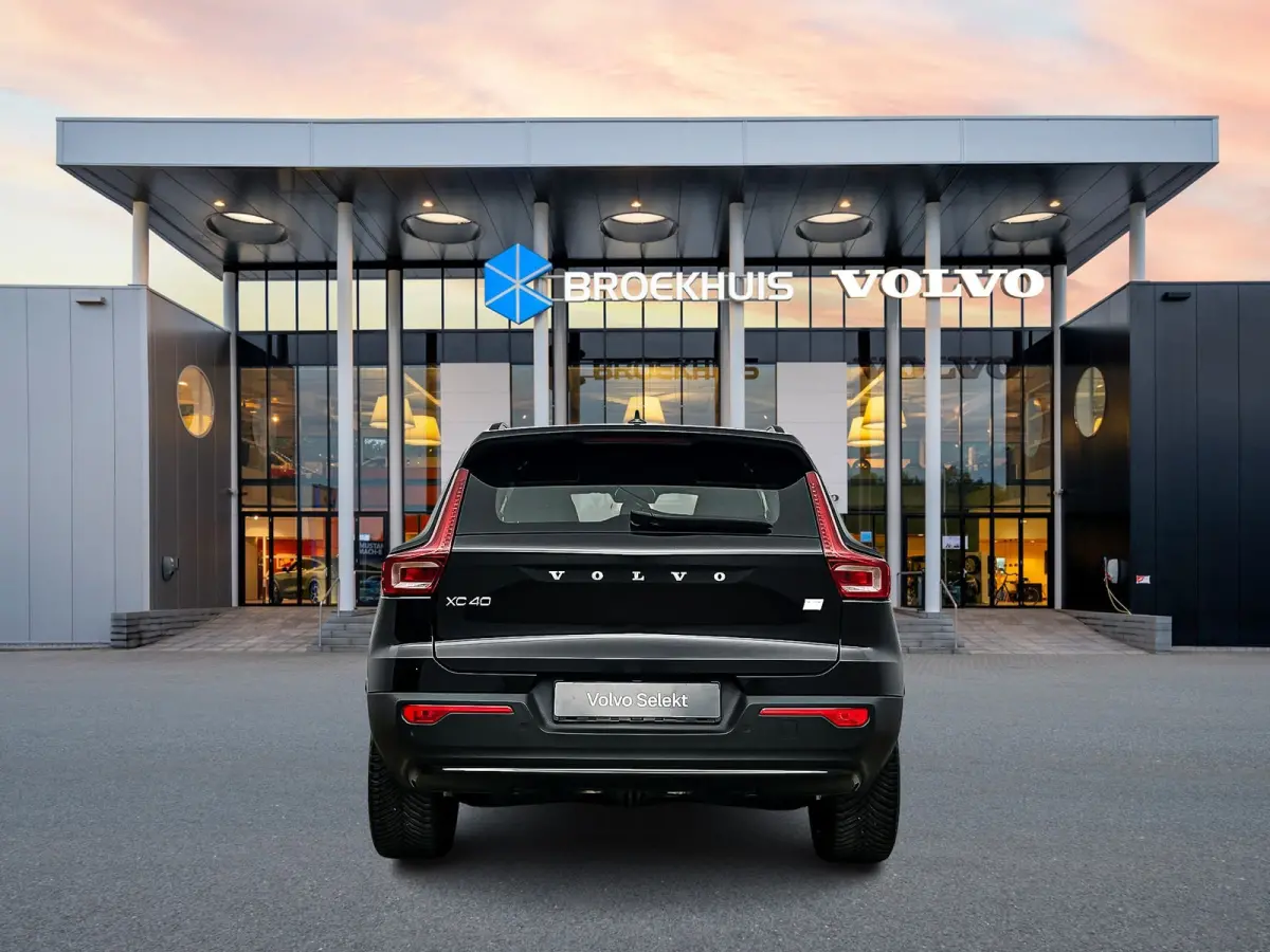 Single Motor Core 69 kWh | 19" Allseason | Stoel/Stuurverwarming | Warmtepomp | Google Navigatie | Carplay | Parkeercamera | Parkeerverwarming | LED | Parkeersensoren V+A | Climate Control |