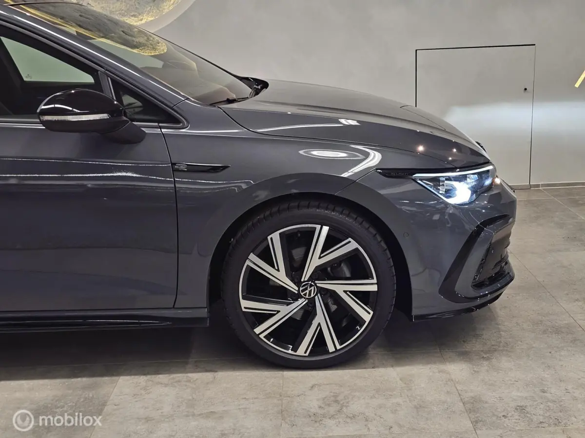 1.5 eTSI 3x R-Line Panorama/H&K/Keyless/IQ Light