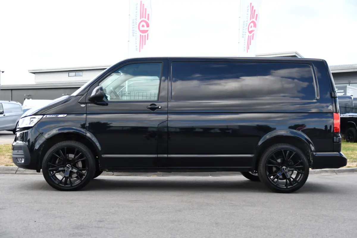 2.0 TDI L1H1 30 Bulli Virtual, Adaptieve Cruise, Camera, Carplay, LED, Automaat, Sensoren, multimedia, Uniek!