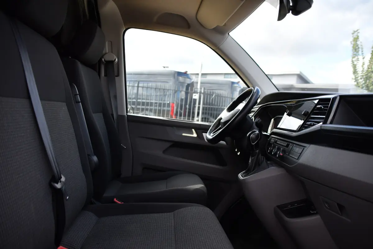 2.0 TDI L1H1 30 Bulli Virtual, Adaptieve Cruise, Camera, Carplay, LED, Automaat, Sensoren, multimedia, Uniek!