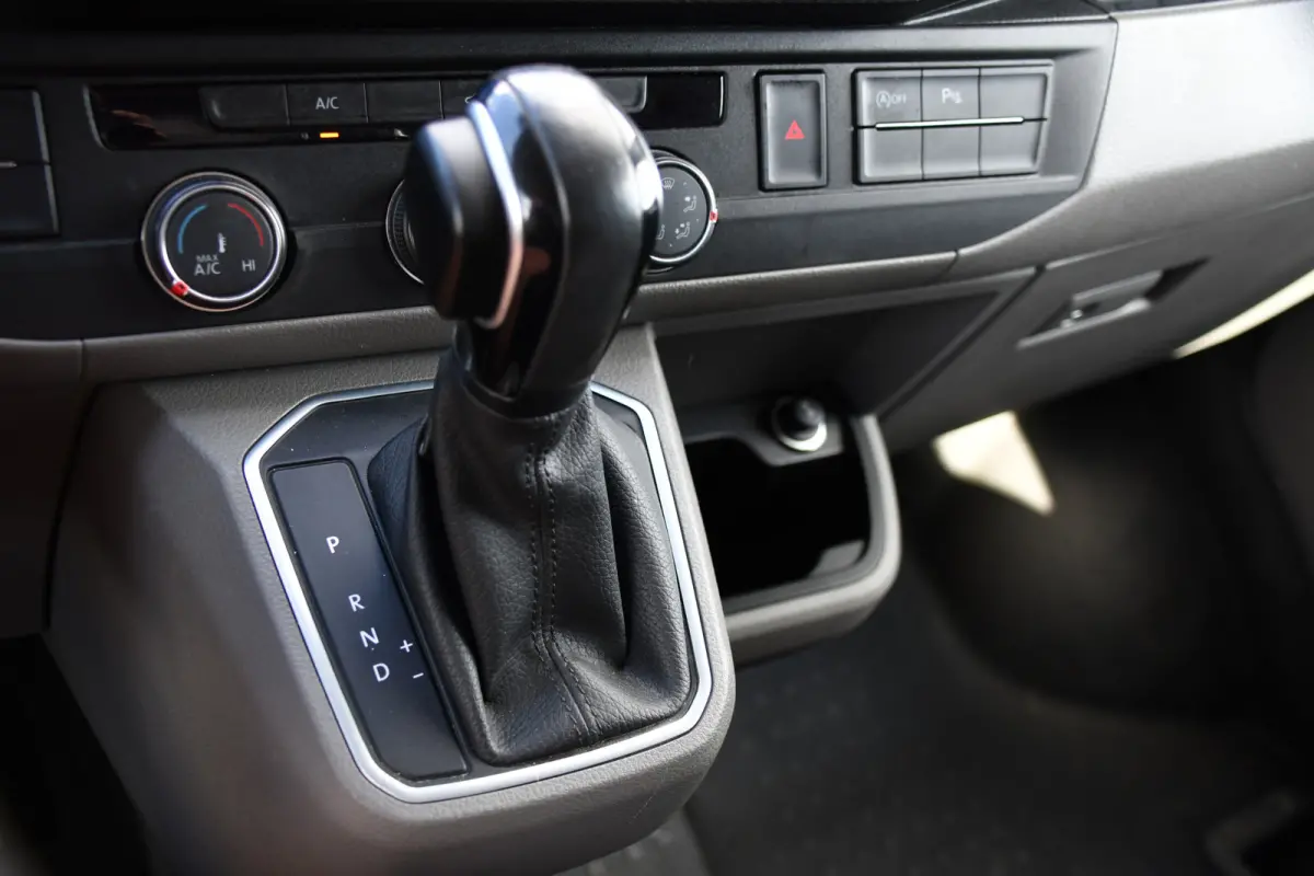 2.0 TDI L1H1 30 Bulli Virtual, Adaptieve Cruise, Camera, Carplay, LED, Automaat, Sensoren, multimedia, Uniek!