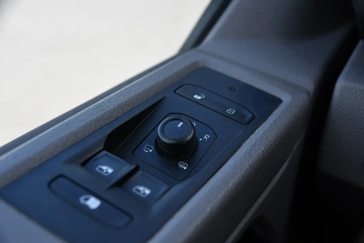 2.0 TDI L1H1 30 Bulli Virtual, Adaptieve Cruise, Camera, Carplay, LED, Automaat, Sensoren, multimedia, Uniek!
