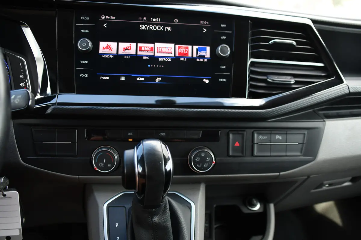 2.0 TDI L1H1 30 Bulli Virtual, Adaptieve Cruise, Camera, Carplay, LED, Automaat, Sensoren, multimedia, Uniek!
