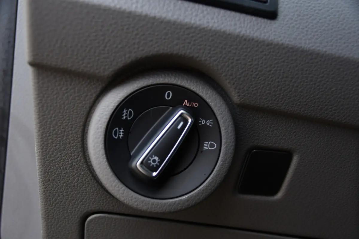 2.0 TDI L1H1 30 Bulli Virtual, Adaptieve Cruise, Camera, Carplay, LED, Automaat, Sensoren, multimedia, Uniek!