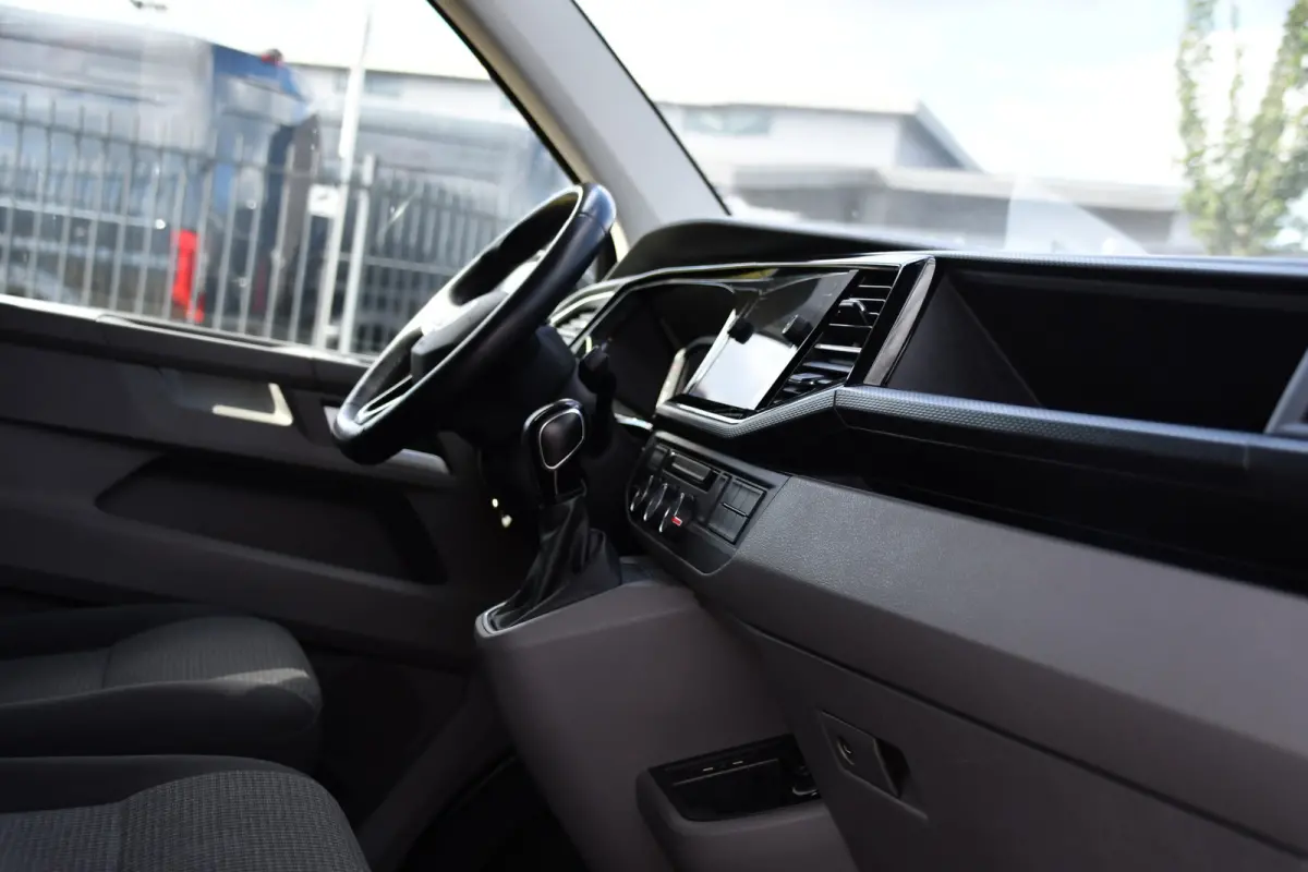 2.0 TDI L1H1 30 Bulli Virtual, Adaptieve Cruise, Camera, Carplay, LED, Automaat, Sensoren, multimedia, Uniek!