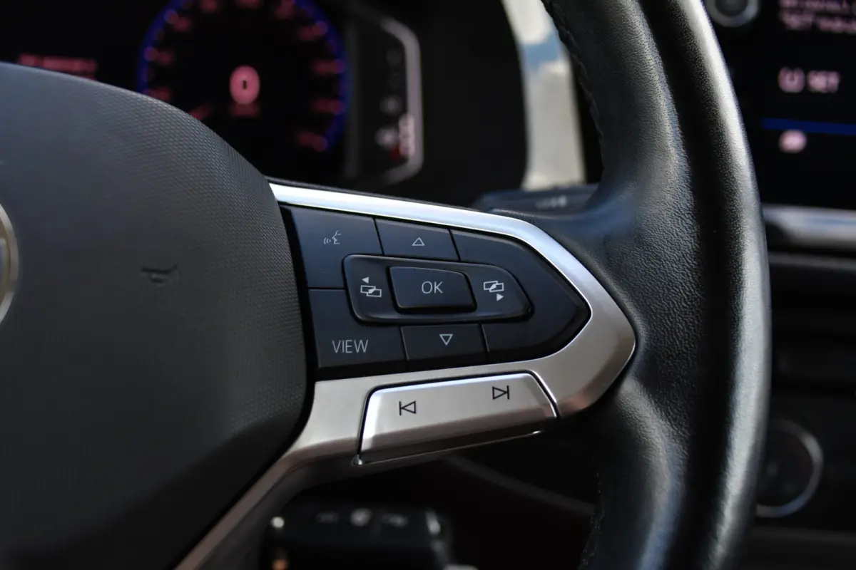 2.0 TDI L1H1 30 Bulli Virtual, Adaptieve Cruise, Camera, Carplay, LED, Automaat, Sensoren, multimedia, Uniek!