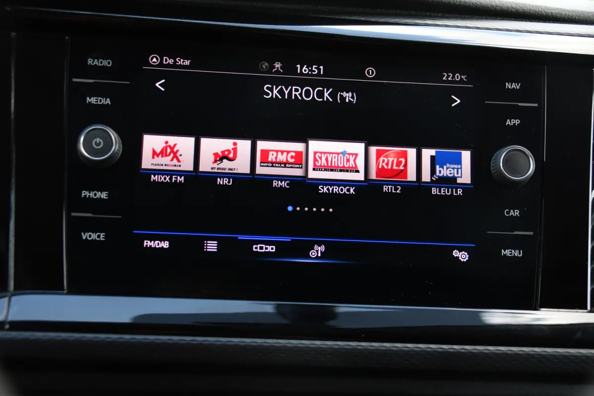 2.0 TDI L1H1 30 Bulli Virtual, Adaptieve Cruise, Camera, Carplay, LED, Automaat, Sensoren, multimedia, Uniek!