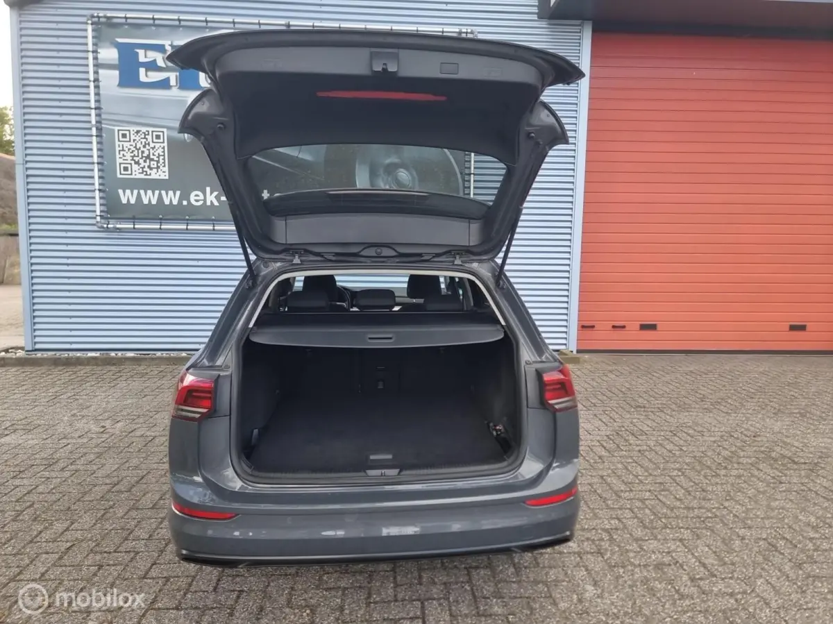 1.0 eTSI Life Business DSG Automaat