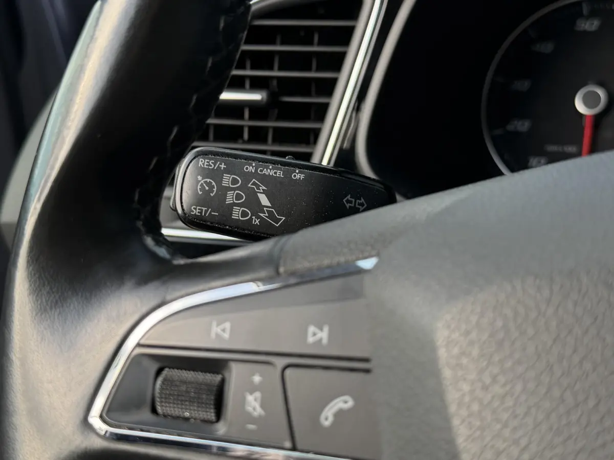 1.0 EcoTSI Style Connect 116PK | 2e Eigenaar | Dealeronderhouden | NL AUTO | NAP | Navigatie | Parkeersensoren | Cruise Control | Climate Control | Apple Carplay & Andriod Auto | 2 Sleutels 