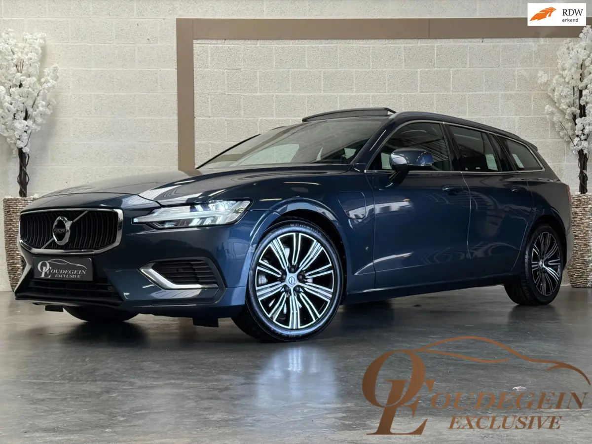 2.0 T8 Twin Engine AWD Inscription / Pano / Memory / Dodehoek / Carplay / Leder / Adaptive Cruise / Lane Assist /
