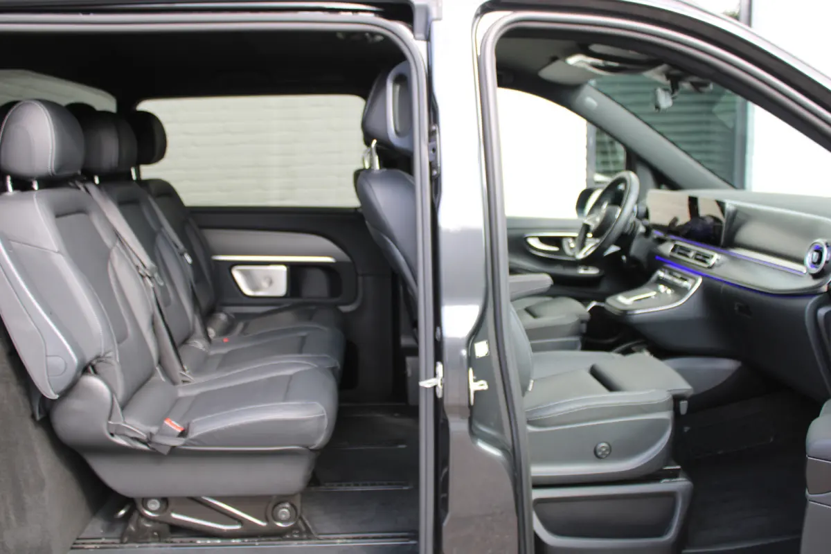 300d / XXL / AMG / DC / 4-Matic / Luchtvering / Elec Stoel / Burmester / NIEUWSTAAT